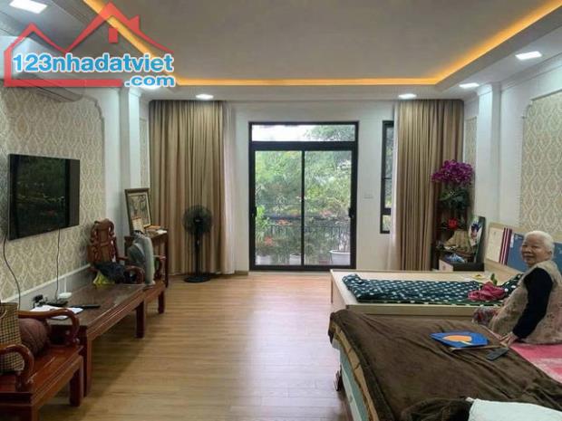 BÁN NHÀ CẦU GIẤY PHÂN LÔ BÀN CỜ Ô TÔ TẢI TRÁNH 50M2 x 7T - 3