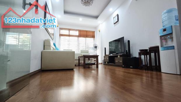 PHÂN LÔ - Ô TÔ - Ở SƯỚNG - VỈA HÈ - NHÀ ĐẸP KINH DOANH -Ô TÔ VÀO NHÀ.CÁCH MẶT PHỐ - CÁCH H - 4