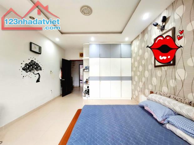 MẶT TIỀN KDC BÔNG SAO - KHU VIP ĐƯỜNG 8M VỈA HÈ - 5,5X18M NỞ NHẸ - 3 TẦNG BTCT - 16 TỶ - 1