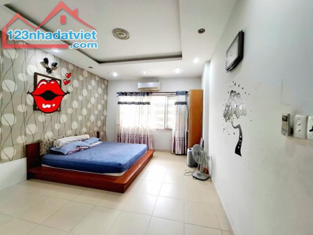 MẶT TIỀN KDC BÔNG SAO - KHU VIP ĐƯỜNG 8M VỈA HÈ - 5,5X18M NỞ NHẸ - 3 TẦNG BTCT - 16 TỶ - 3