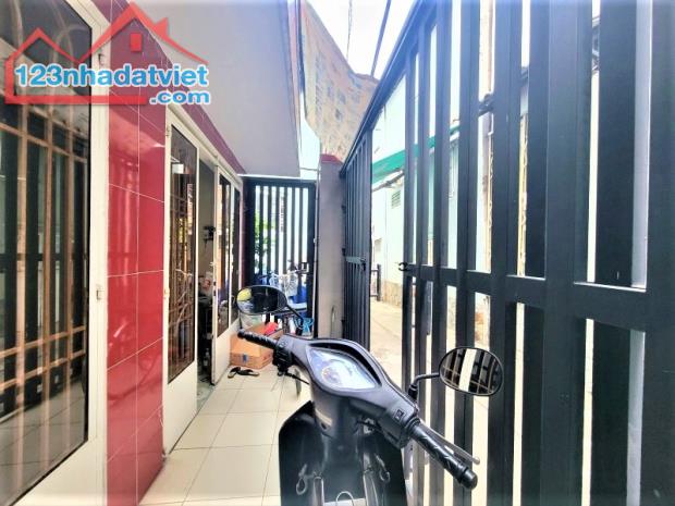 GIÁ RẺ !!! 7 TỶ X TL - HOÀNG SA QUẬN 3 - HẺM Ô TÔ TRÁNH CÁCH 7M - DT 5x12M 1 LẦU 4PN VUÔNG