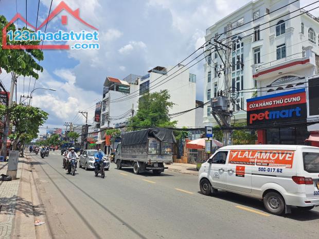 Mặt Bằng Kinh Doanh 320m2,Tân Thới Nhất  Q12, 15m x 21m Dòng Tiền 450tr/ năm Chỉ 25.5 tỷ - - 3