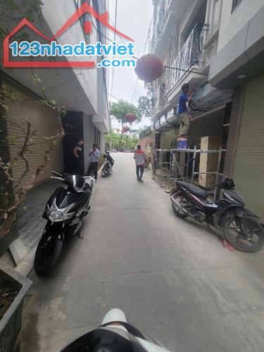 MÌNH CẦN BÁN NHÀ ĐẸP Ở TRUNG TÂM P.VẠN PHÚC-Q.HÀ ĐÔNG-HÀ NỘI-5 tầng-8,85 tỷ - 1