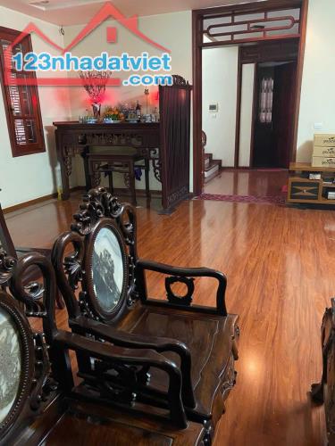 Biệt thự song lập hạng sang có hầm gần Công viên Phùng Khoang - 1