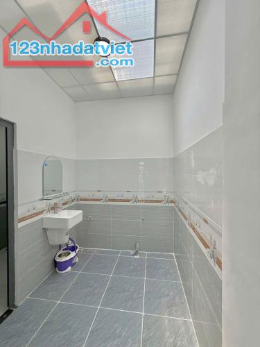 Bán nhà cấp 4 ngay cây xăng Đức Hưng Phường Tân Phong SHR Thổ cư - 5