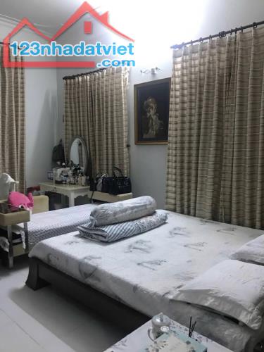 NHÀ ĐẸP 3 TẦNG MẶT TIỀN ĐƯỜNG NHỰA 8m, KHU VEN SÔNG GIGAMAL, 10X25, CHỈ 25 TỶ. - 2