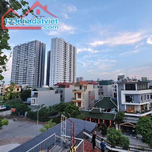 Nhà 5 tầng 82m2 mặt phố kinh doanh 25m tại Trâu Quỳ, Gia Lâm. Giá đầu tư. Lh 0989894845 - 2