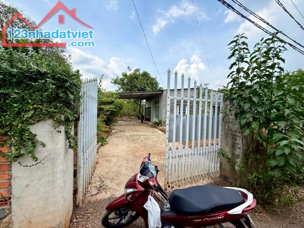ĐẤT VƯỜN CÓ SẴN 300M2 THỔ CƯ - SẴN NHÀ MÁI THÁI – MẶT TIỀN ĐƯỜNG 770B - NGAY NÚT GIAO CAO - 5