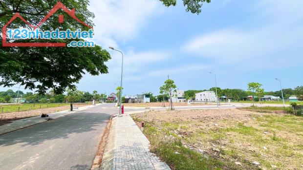 BÁN GẤP 80M2 TẠI CỦ CHI TP.HCM CÁCH SÂN BAY TSN 30 PHÚT - GIÁ NGỘP - 1