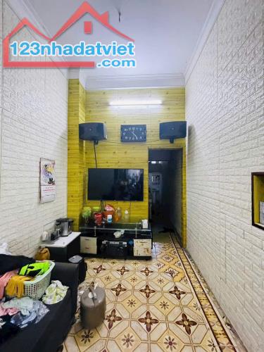 BÁN NHÀ MẶT PHỐ CỔ NHUẾ - KINH DOANH SẦM UẤT - 5 TẦNG- DT 60m² - GIÁ CHỈ 11 TỶ - 1