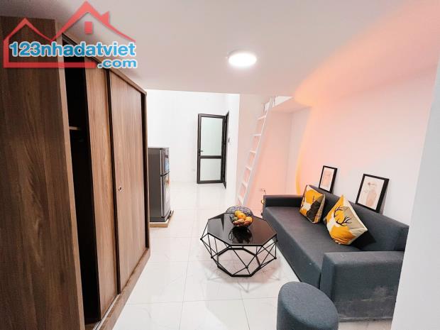 CCMN ĐỐNG ĐA 40M2 6 TẦNG 9PKK DOANH THU 45TR/THÁNG GIÁ 8 TỶ. LH 0379283456 - 1