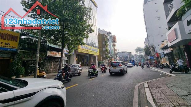 Bán Nhà MT Trần Quang Khải, Tân Định, Quận 1, 72 m2 giá 30 tỷ - 1