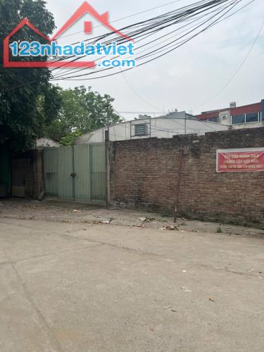 Cho thuê 480m2 kho xưởng ngõ ô tô tải tránh tại Tổ Yên Hà - Yên Viên, Thị trấn Yên Viên, - 2
