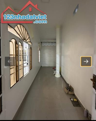BÁN NHÀ MẶT PHỐ ĐÔNG TAM, HÓC MÔN - 140M2, 3 TẦNG, 6 PN, GIÁ 11 TỶ - SỔ HỒNG CHÍNH CHỦ - 1