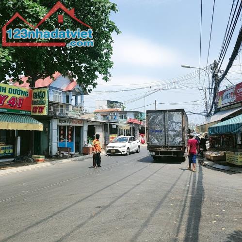 BÁN GẤP NHÀ MẶT TIỀN TRỊNH THỊ MIẾNG HÓC MÔN – 262M² – GIÁ CHỈ 9.8 TỶ, SỔ NỞ HẬU, FUL THỔ