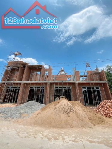 🏗️ CẬP NHẬT TIẾN ĐỘ DÃY NHÀ PHỐ – ĐỐI DIỆN KDC TÁI ĐỊNH CƯ BÌNH LỢI 🏡 - 2