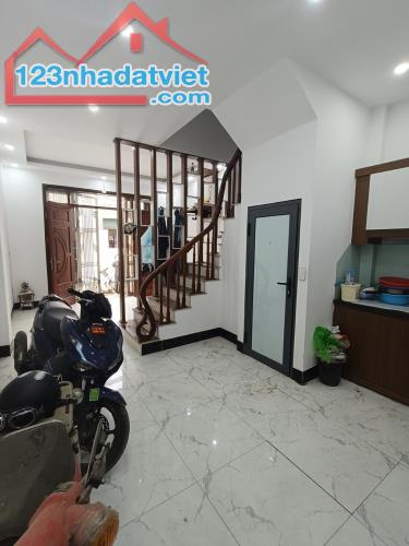Bán nhà ở Vân Canh, Hoài Đức, ô tô, 2 thoáng, dòng tiền 21 triệu, 34m, 6,85 tỷ.