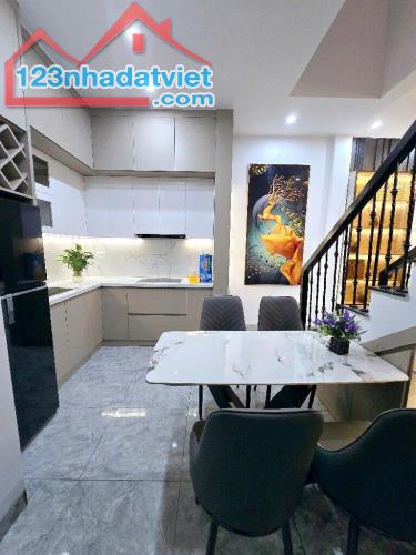 🏡9 TỶ HƠN - LÔ GÓC Ô TÔ CHẠY QUANH  #KHƯƠNG_TRUNG - #THANH_XUÂN. - 3