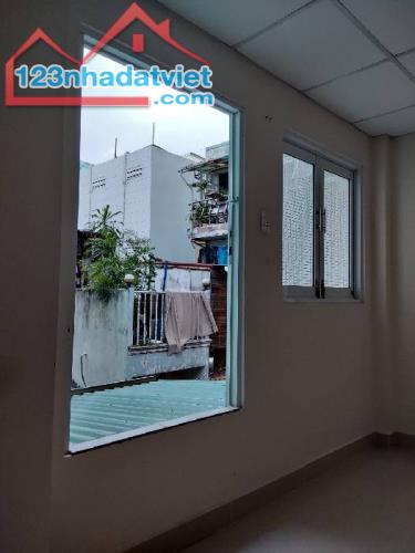 Bán gấp căn trung tâm quận 3 ,đường Nguyễn Thị Minh Khai .Giá nhỉnh hơn 2,5 ty - 1