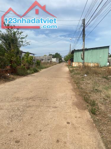 Cần bán lô đất châu pha.600mv đường bê tông kdc - 1