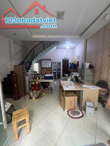 Bán nhà quận 11, đường Lạc Long Quân, 48m2, 5 tầng, hẻm 8m, 8.4 tỷ - 3