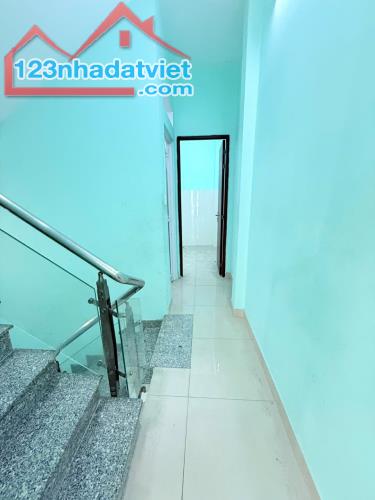 Bán nhà quận 11, đường Thái Phiên, 35m3, hẻm 4m, 4 tầng, 6.5 tỷ - 1