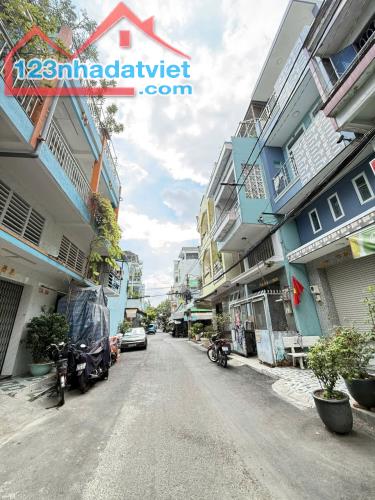 Bán nhà quận 11, đường Thái Phiên, 35m3, hẻm 4m, 4 tầng, 6.5 tỷ - 3