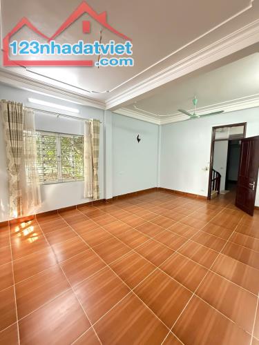 Bán nhà ngõ 87 Hoàng Quốc Việt, Cầu Giấy, 56m2, 30m ôtô, 2 thoáng, 10 tỷ - 2
