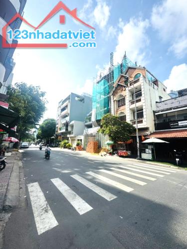 BÁN NHÀ MTKD ĐƯỜNG TRẦN HƯNG ĐẠO, SÁT LŨY BÁN BÍCH, TÂN PHÚ, 106 M2, 4 LẦU