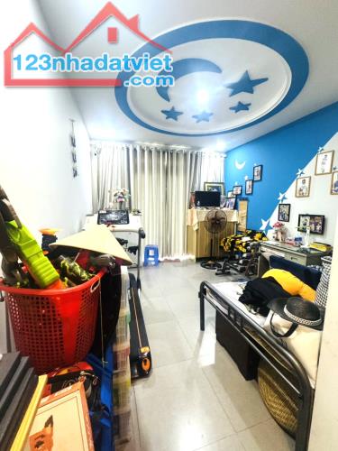 BÁN NHÀ MTKD ĐƯỜNG TRẦN HƯNG ĐẠO, SÁT LŨY BÁN BÍCH, TÂN PHÚ, 106 M2, 4 LẦU - 1
