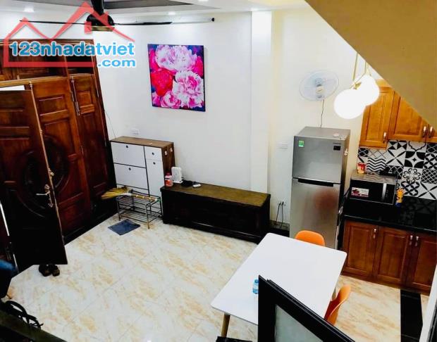 Bán nhà phố Triều Khúc - Thanh Xuân - Diện tích 34m, xây 2 tầng ( 3 ngủ), sổ đỏ, Giá bán 1