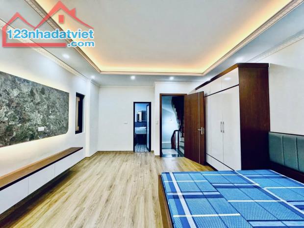 Nhà đẹp Hà Cầu 50m², 4PN – Ô tô đỗ cửa – Giá cực đẹp - 1