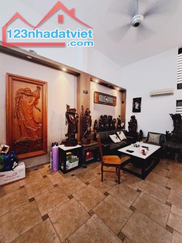 Bán Nhà Mặt Phố Quận Hoàn Kiếm 200m3T MT5m 2 THOÁNG 1 SỔ 1 CHỦ 160 Tỷ Hàng Ngang. - 1