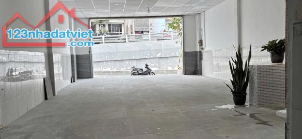 Nhà Mặt Tiền Rộng, Vị Trí Kinh Doanh Đắc Địa – Gần Quốc Lộ, Thuận Tiện Giao Thông - 1