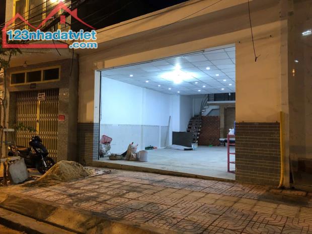 Nhà Mặt Tiền Rộng, Vị Trí Kinh Doanh Đắc Địa – Gần Quốc Lộ, Thuận Tiện Giao Thông - 2