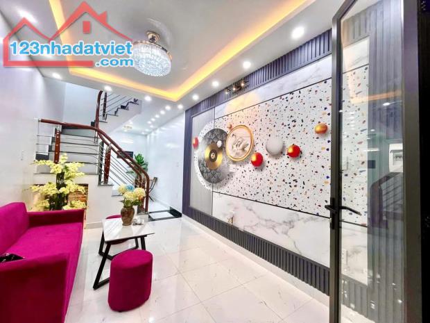 🏠 NHÀ 3 TẦNG XÂY ĐỘC LẬP – NGÕ 185 TÔN ĐỨC THẮNG – GIÁ SIÊU HỢP LÝ CHỈ 2 TỶ 050 TRIỆU 🔥