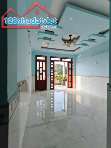 Nhà đẹp - Giá Tốt - CHÍNH CHỦ BÁN NHÀ PHỐ 1 TRỆT 1 LẦU – GẦN TP MỚI TÂN UYÊN, BÌNH DƯƠNG