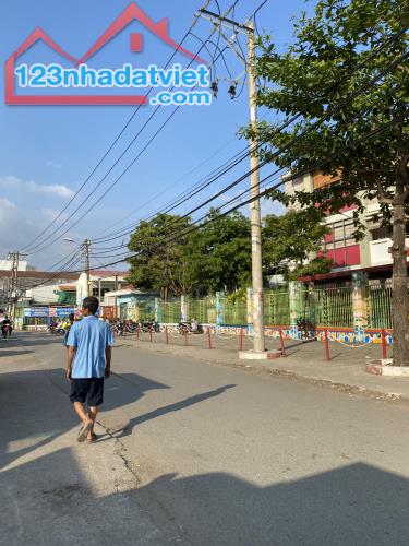 Nhà 3 Tầng Gần Công Viên Phú Hữu, Cách Nguyễn Duy Trinh 100m, Hẻm Xe Hơi, Mới Đẹp,Ở Ngay - 2
