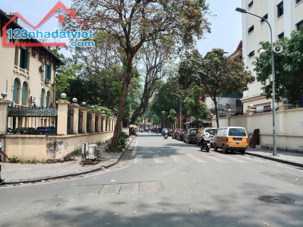 Bán nhà 2T S35m P.Đặng Thái Thân Hoàn Kiếm, TC nhỉnh 8.5 tỷ, MT4m - 3