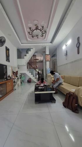 Bán gấp nhà mặt tiền mới đẹp lung linh ở ngay Lưu Hữu Phước, 84m2, 4T, SHR, chỉ 6.7 tỷ. - 1