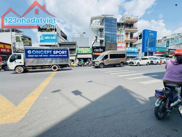 Bán gấp nhà ở ngay mặt tiền KD sầm uất Dương Bá Trạc, khu đỉnh Q.8, 78m2, SHR, chỉ 15.9 tỷ