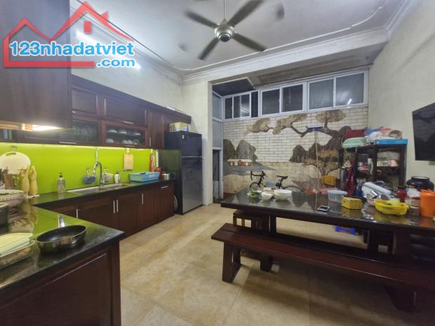 CẦN BÁN GẤP Nhà Yên Bình, Văn Quán, ngõ thông, ô tô dừng đỗ, 70m2, 4 tầng, giá chỉ 18 tỷ - 2