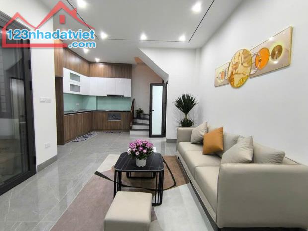 NHÀ MỚI TRUNG TÂM NGỌC THỤY, CHỦ XÂY TÂM HUYẾT 47M, 5T, GIÁ NHỈNH 6 TỶ. - 1