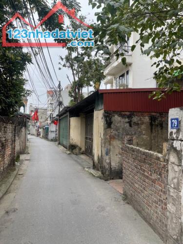 Duy nhất 1 lô. Nhỉnh 4t. Đất phúc lợi 36m x 4m, vuông đẹp chỉ 1 nhà ra oto. LH 0936123469 - 1