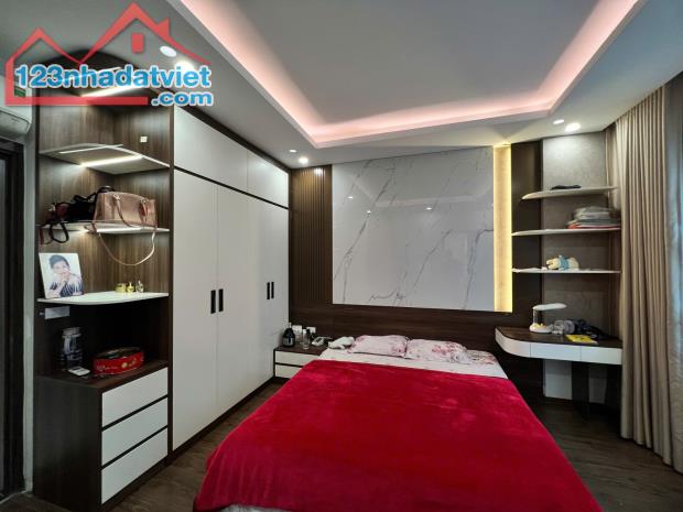 Bán mặt phố đường 19/5, Hà Đông, 108m2, 4 tầng, oto tránh, kinh doanh đỉnh, nhỉnh 32tỷ - 1