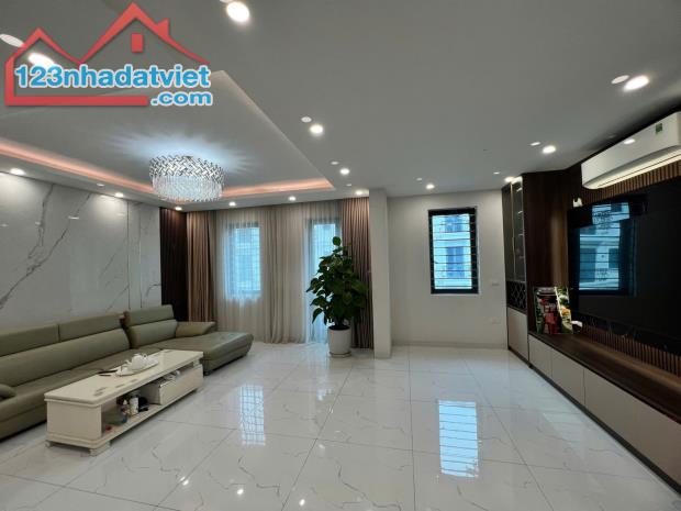 Bán mặt phố đường 19/5, Hà Đông, 108m2, 4 tầng, oto tránh, kinh doanh đỉnh, nhỉnh 32tỷ - 3
