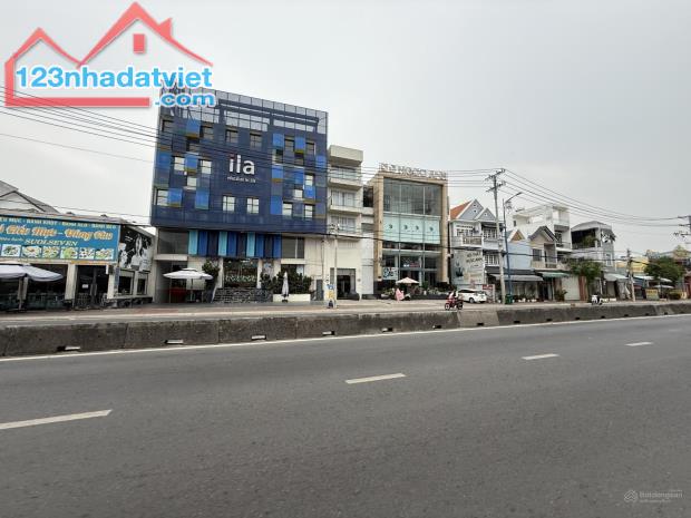 Bán nhà mặt tiền 12x40m giá 25 tỷ Đặng Thúc Vịnh