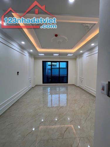 Bán Nhà Giá Rẻ Phố Nguyễn Khoái - Trung Tâm Hoàng Mai - Mới Koong - 54mx5 Tầng - Chỉ 13 Tỷ - 3