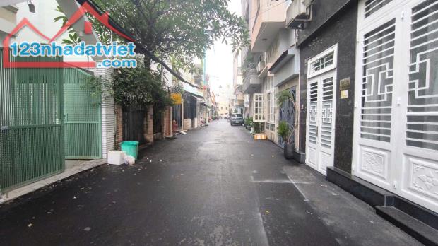 Q3-LÊ VĂN SỸ NHÀ ĐẸP NGANG 5m x 15m -5 TẦNG Ô TÔ ĐỂ TRONG NHÀ-CHỦ XÂY TÂM HUYẾT GẤP BÁN