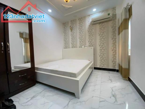 Bán nhà mặt tiền Dương Bá Trạc, ngang 5m, xe hơi chỉ 11 tỷ - 3